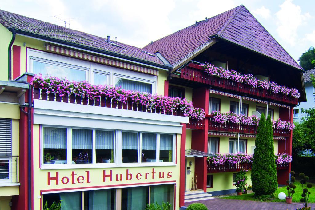 Отель Haus Hubertus Бад-Петерсталь-Грисбах Экстерьер фото